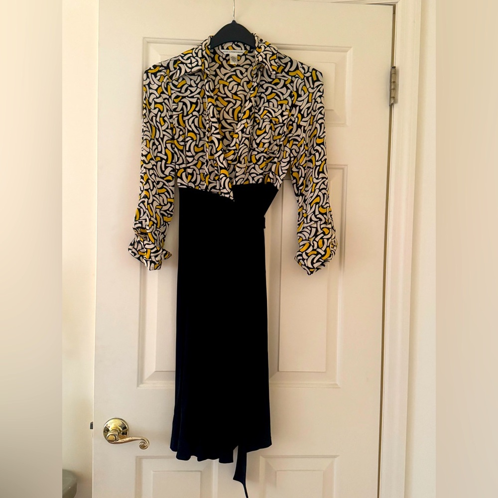Diane Von Furstenberg 3/4 Sleeve Wrap Dress Size 6